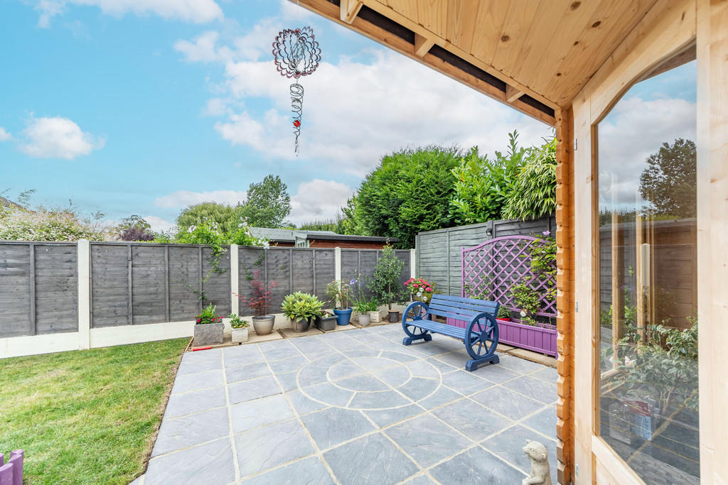 3 bedroom semidetached house for sale in Elm Grove South, Barnham, PO22