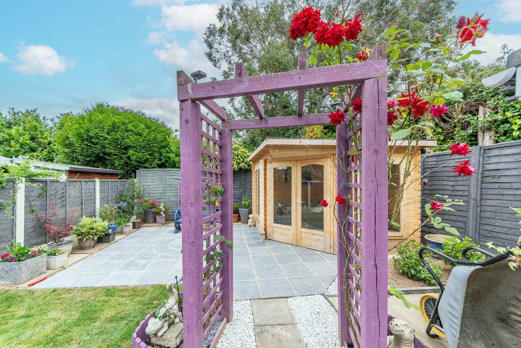 3 bedroom semidetached house for sale in Elm Grove South, Barnham, PO22