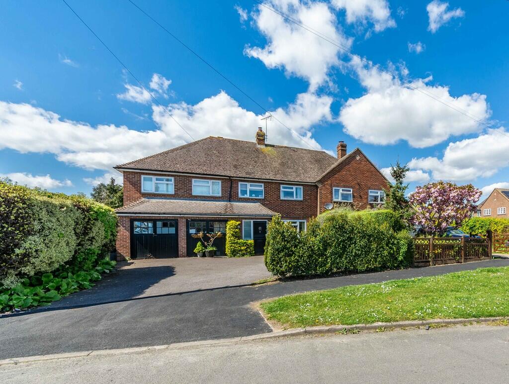 5 bedroom semidetached house for sale in Critchmere Road, Eastergate, PO20