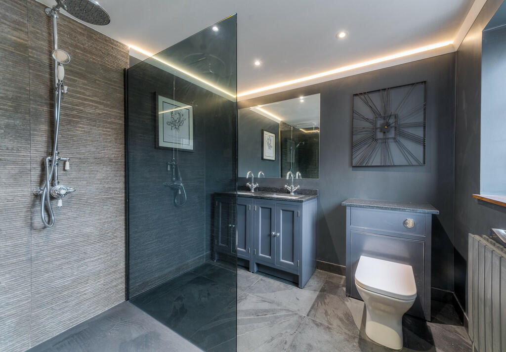 Additional property image - Bond Street, Arundel