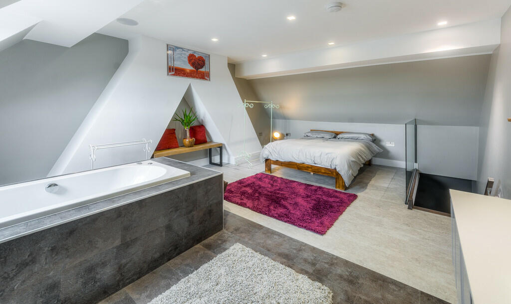 Additional property image - Bond Street, Arundel