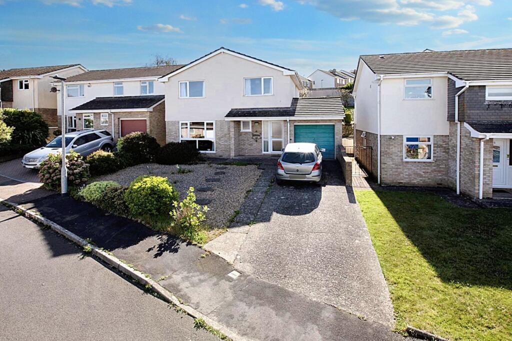 Main image of property: Lea Mount Close, Dawlish, EX7