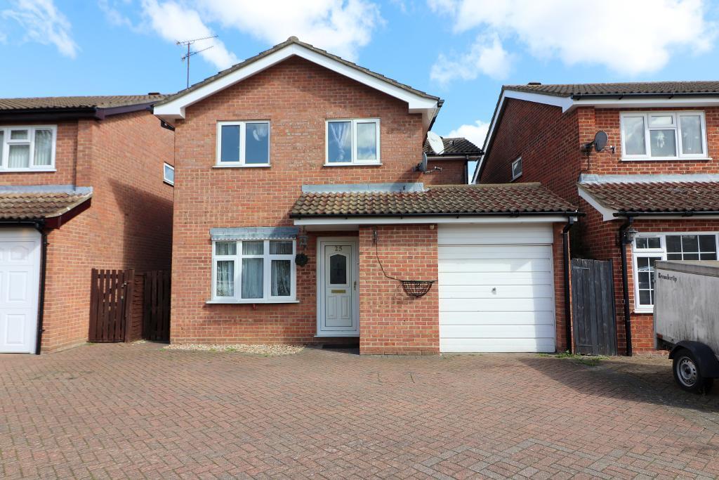 Main image of property: Arbour Close, Luton, Bedfordshire, LU3 4AQ