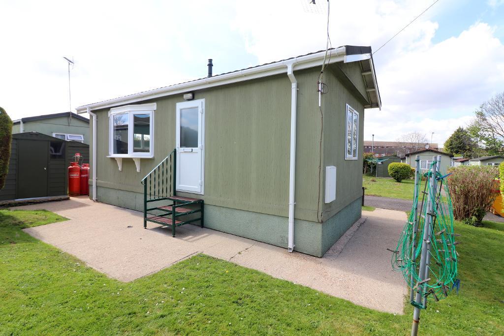 Main image of property: Westbourne Park, Nursery Road, Luton, Bedfordshire, LU3 2RQ