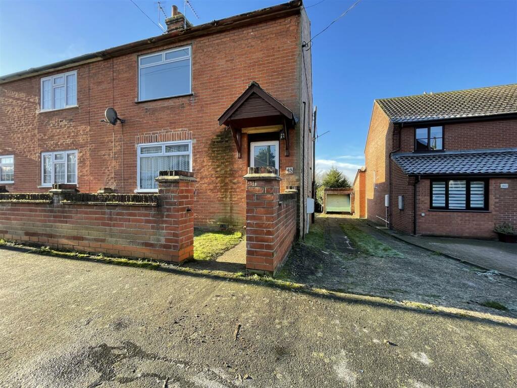 3 bedroom semi-detached house