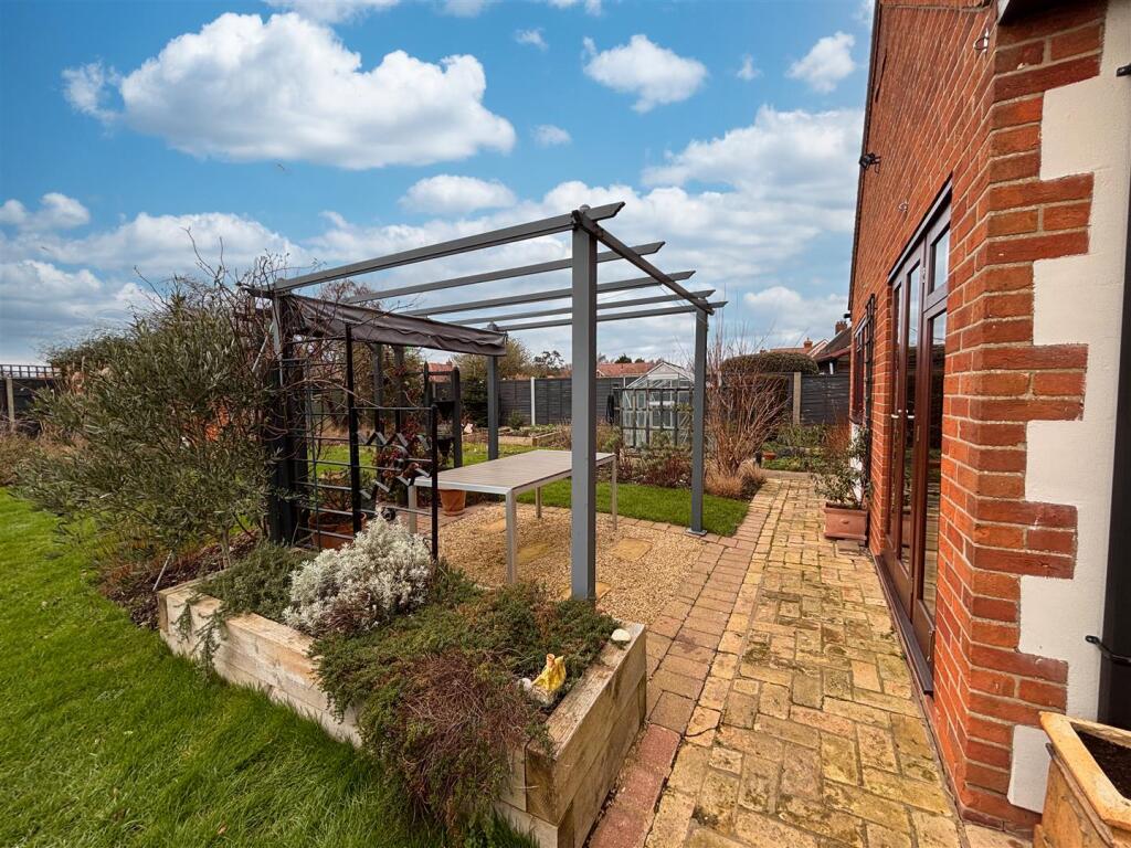 Additional property image - Windmill Road, Bradfield