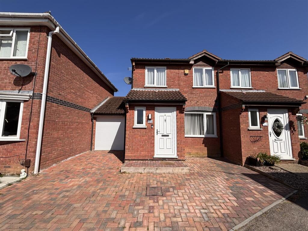Main image of property: Innes End, Ipswich