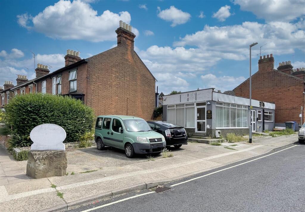 Main image of property: Cemetery Road, Ipswich