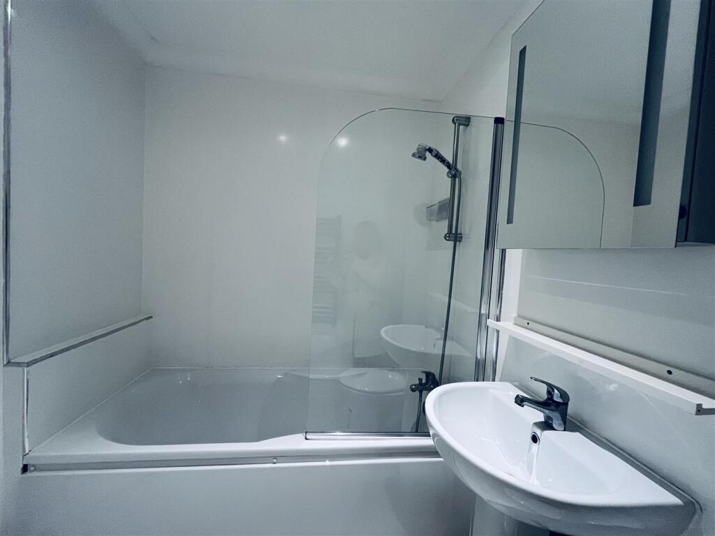 Additional property image - Cavendish Place, Bournemouth