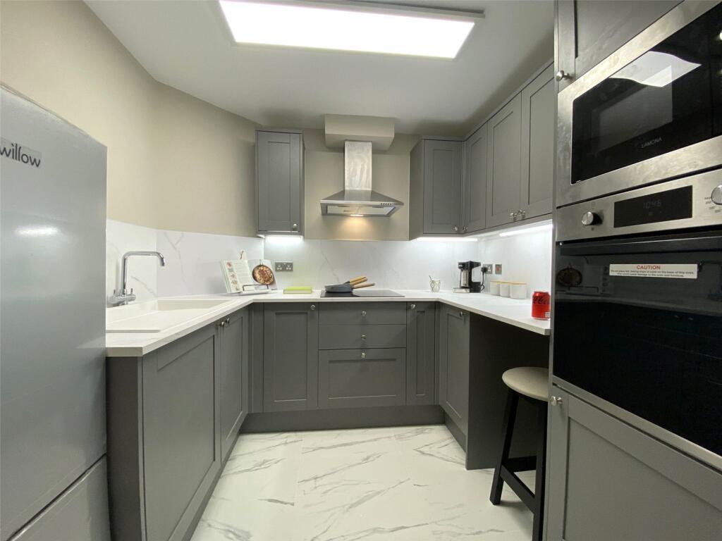 Additional property image - Fosseway Court, Clifton, Bristol, BS8