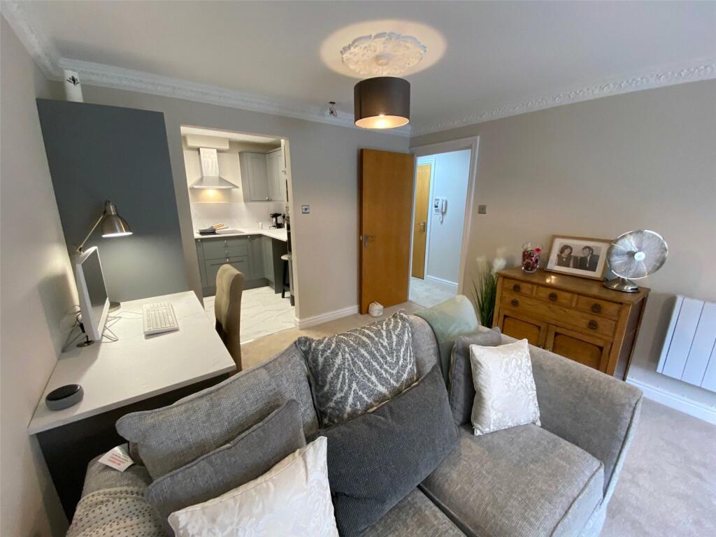 Additional property image - Fosseway Court, Clifton, Bristol, BS8