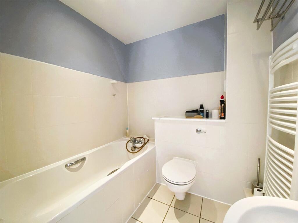 Additional property image - Golden Lion Court, Redcliff Street, Bristol, BS1