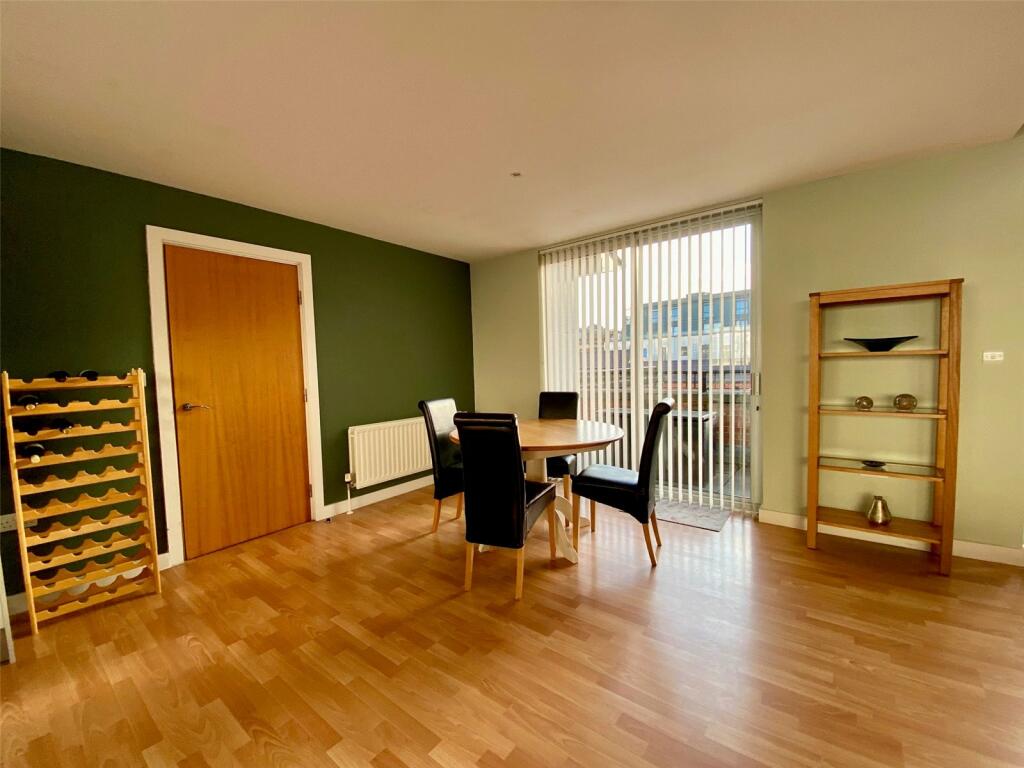 Additional property image - Golden Lion Court, Redcliff Street, Bristol, BS1