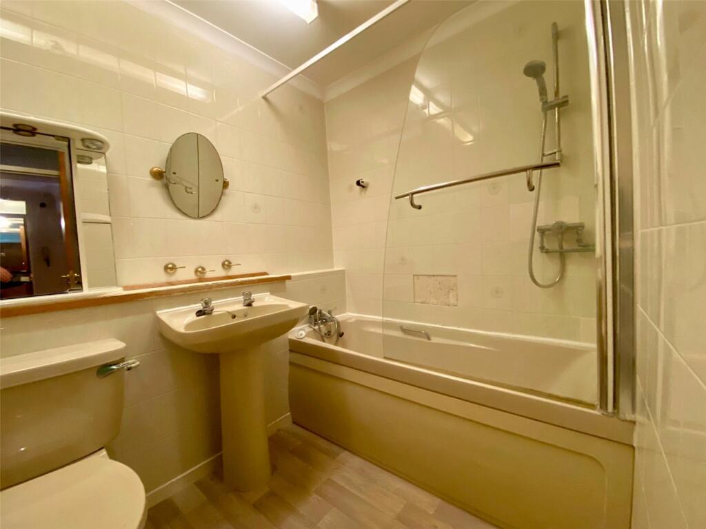Additional property image - Orchard Court, Knoll Hill, Sneyd Park, Bristol, BS9