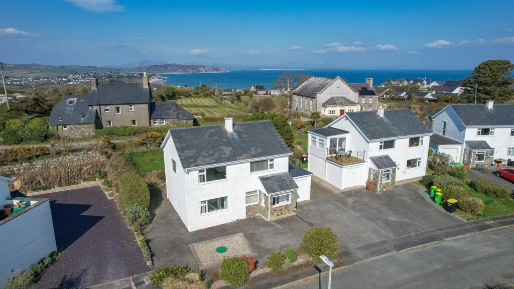 Main image of property: Dwyfor Estate, Bwlchtocyn, Pwllheli, LL53