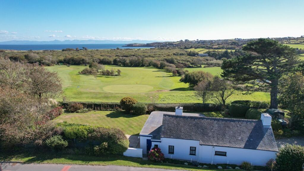 Main image of property:  Gwelfor, Abersoch