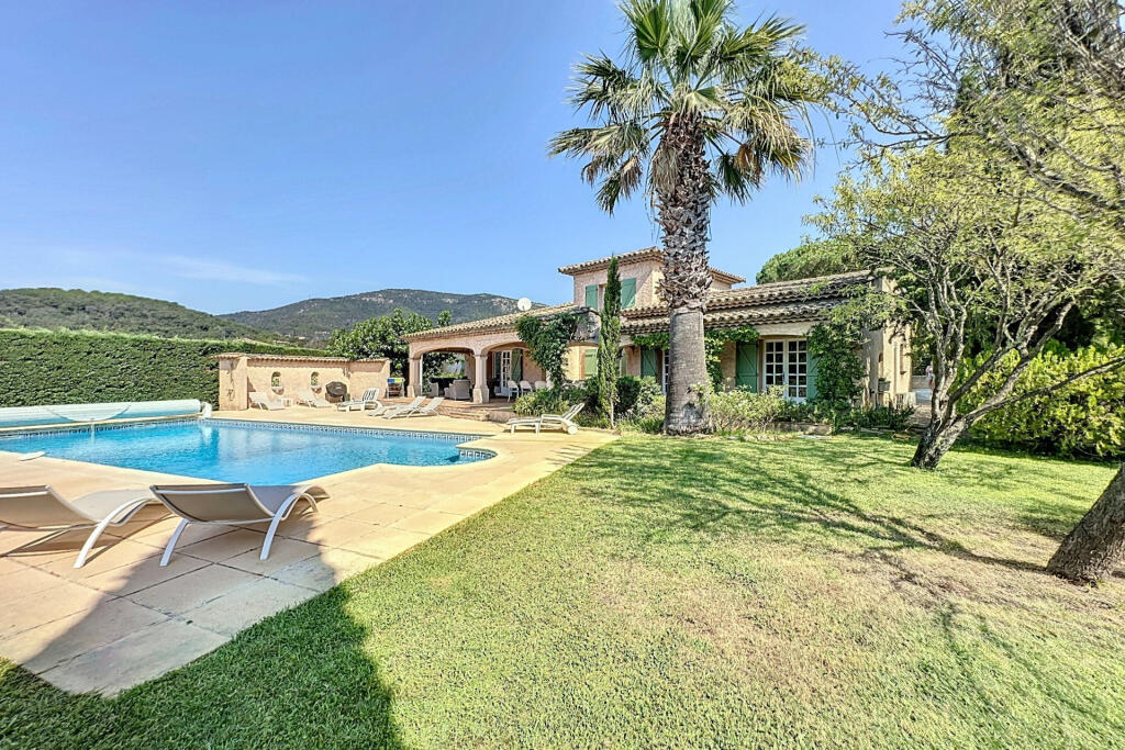 Main image of property: Provence-Alps-Cote d`Azur, Var, Le Plan-de-la-Tour