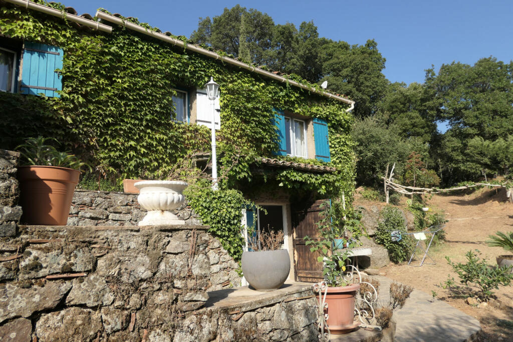 Main image of property: Provence-Alps-Cote d`Azur, Var, La Garde-Freinet