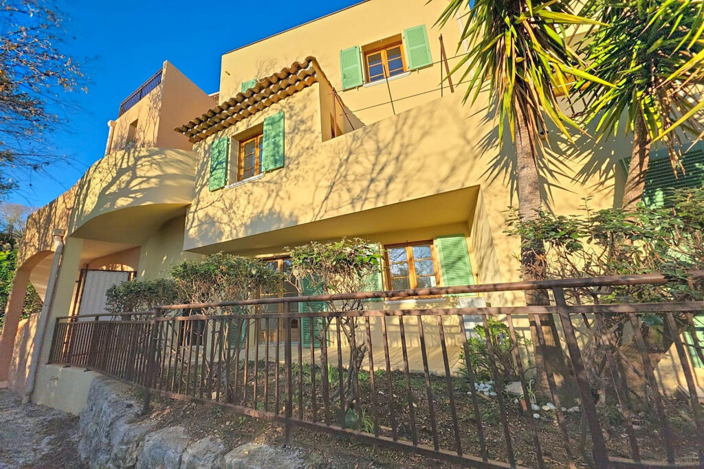 Main image of property: Provence-Alps-Cote d`Azur, Var, Grimaud