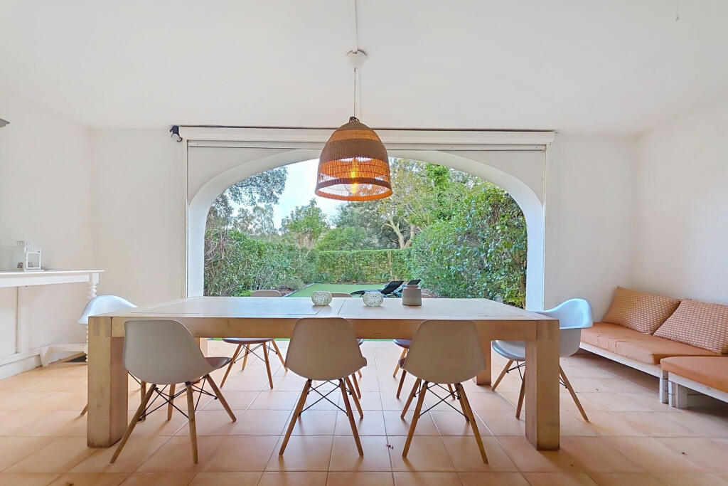 Main image of property: Provence-Alps-Cote d`Azur, Var, Grimaud