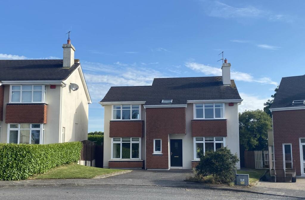 Main image of property: 10 Ringcurran Grove, Ardbrack, Kinsale, Co Cork, P17 W590