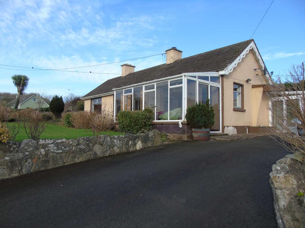 3 bedroom detached house for sale in Abbeylands, Kinsale, P17 KN34, Ireland