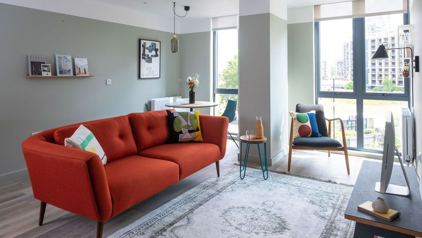 Main image of property: Dingwall Road, Croydon, London, CR0