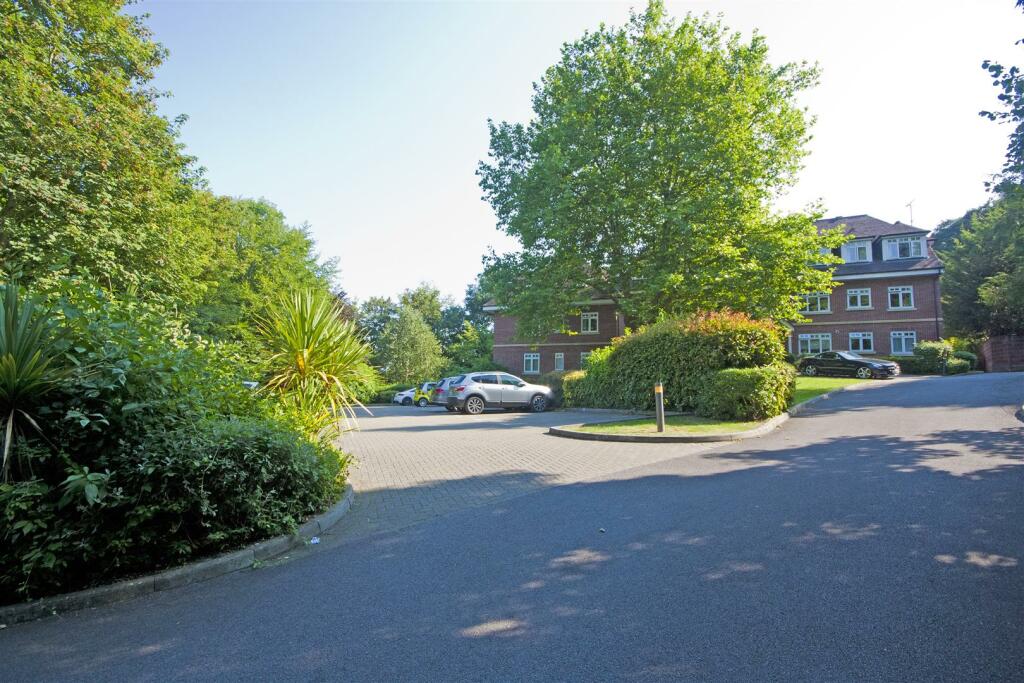 Additional property image - Greenleaves, Clays Hill, Bramber