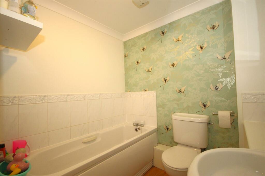 Additional property image - Greenleaves, Clays Hill, Bramber
