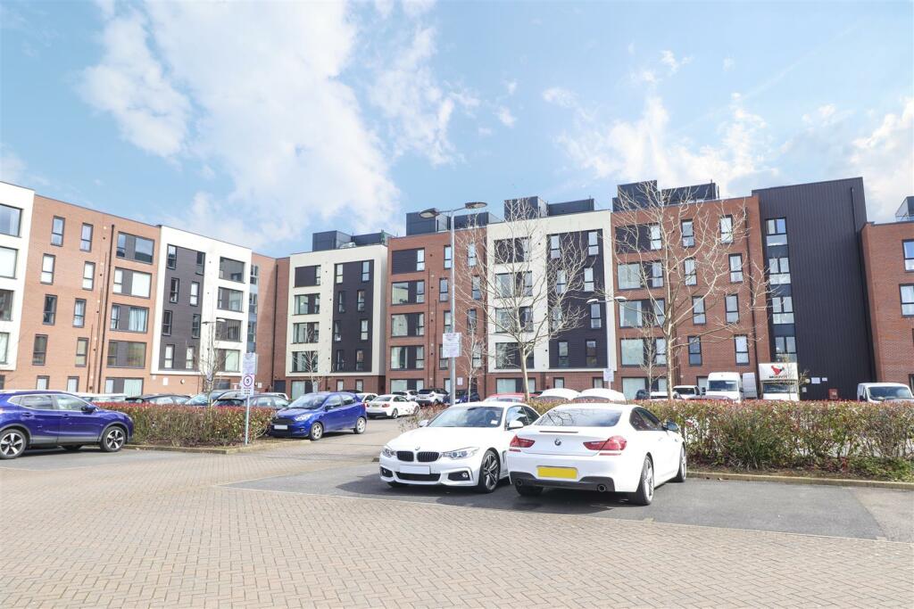 2 bedroom apartment for sale in Monticello Way, Bannerbrook, Coventry, CV4