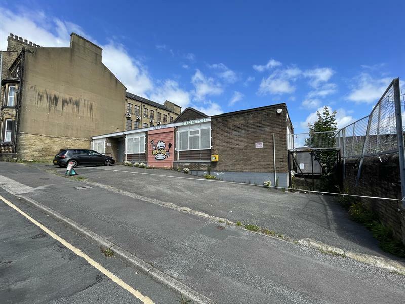 Main image of property: 36, Gibbet Street, Halifax, HX1