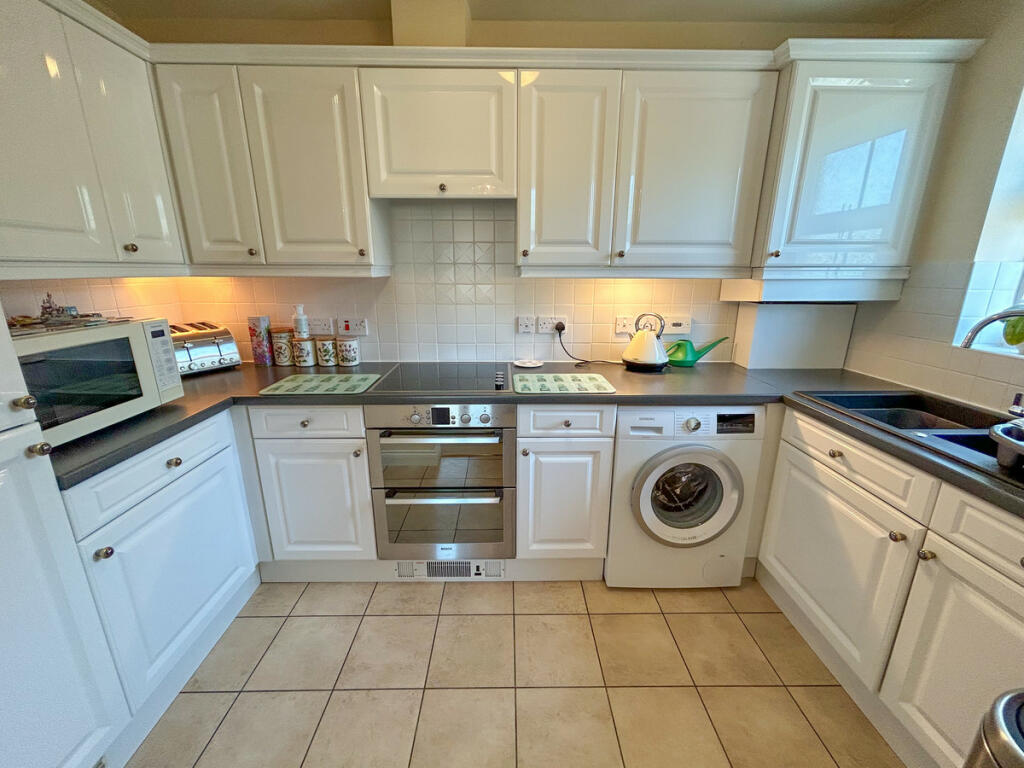 Additional property image - Compton Court, Rugby, CV22