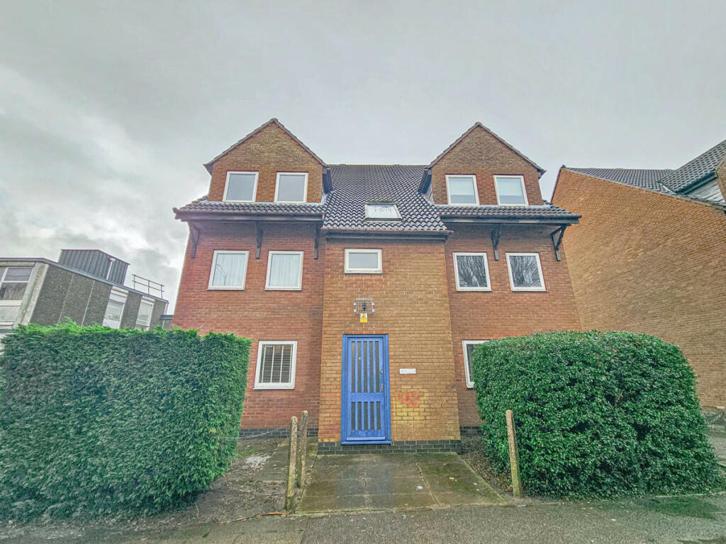 1 bedroom apartment for sale in Camp Hill Road, Nuneaton, CV10