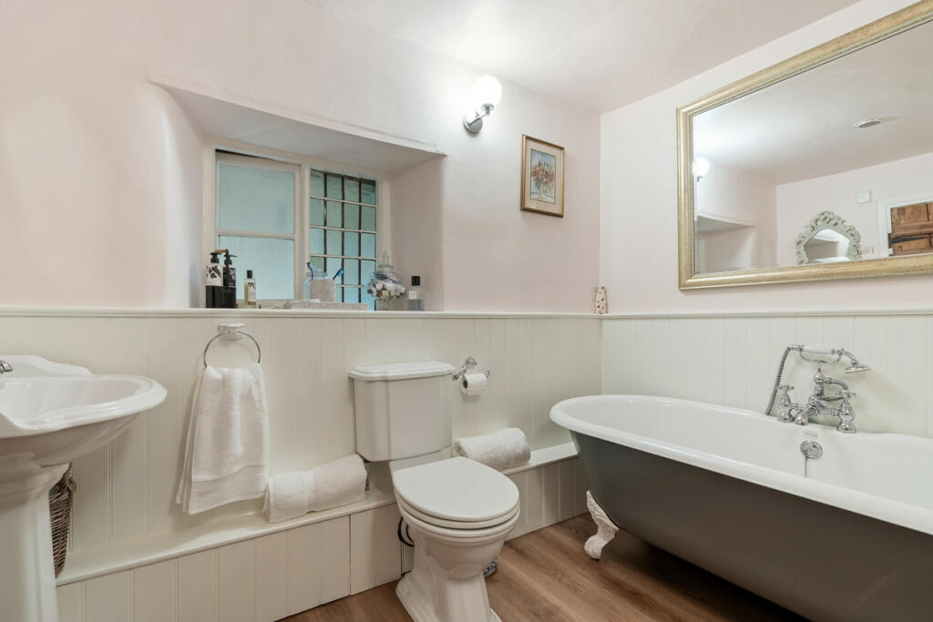 Additional property image - Church End, Priors Hardwick, CV47