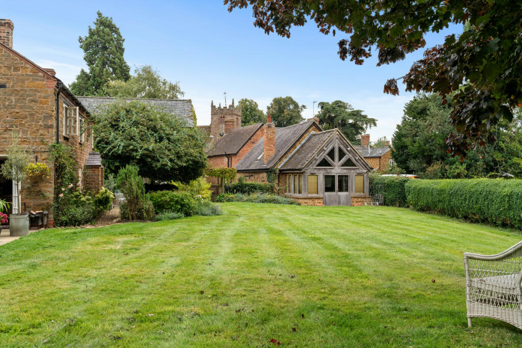 Additional property image - Church End, Priors Hardwick, CV47