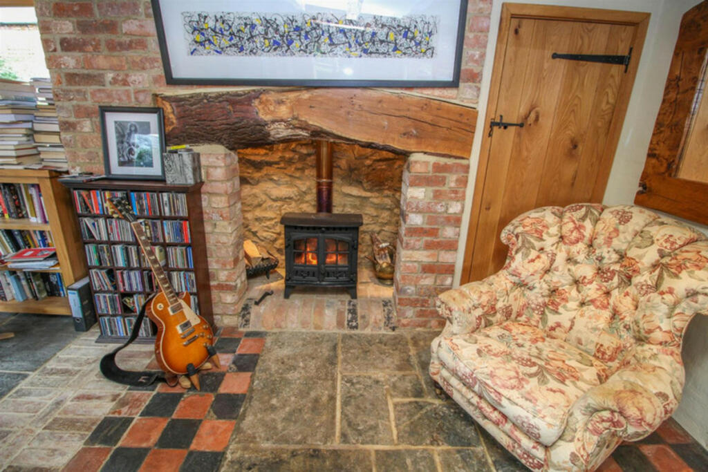 Additional property image - Church End, Priors Hardwick, CV47