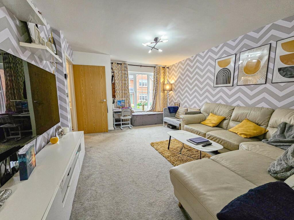 Additional property image - Polar Avenue, Nuneaton, CV10