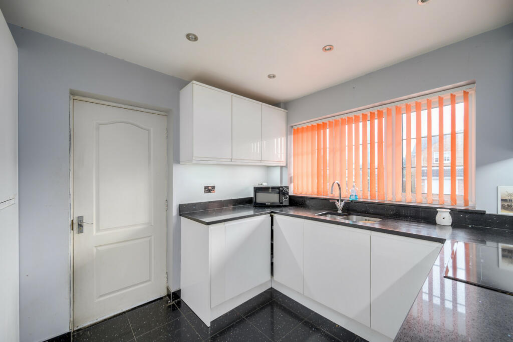 Additional property image - Radnor Drive, Nuneaton, CV10