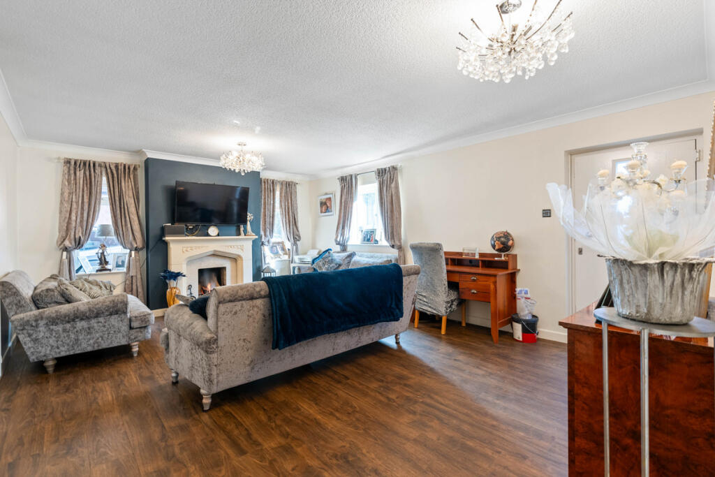 Additional property image - Birmingham Road, Stratford-upon-Avon, CV37