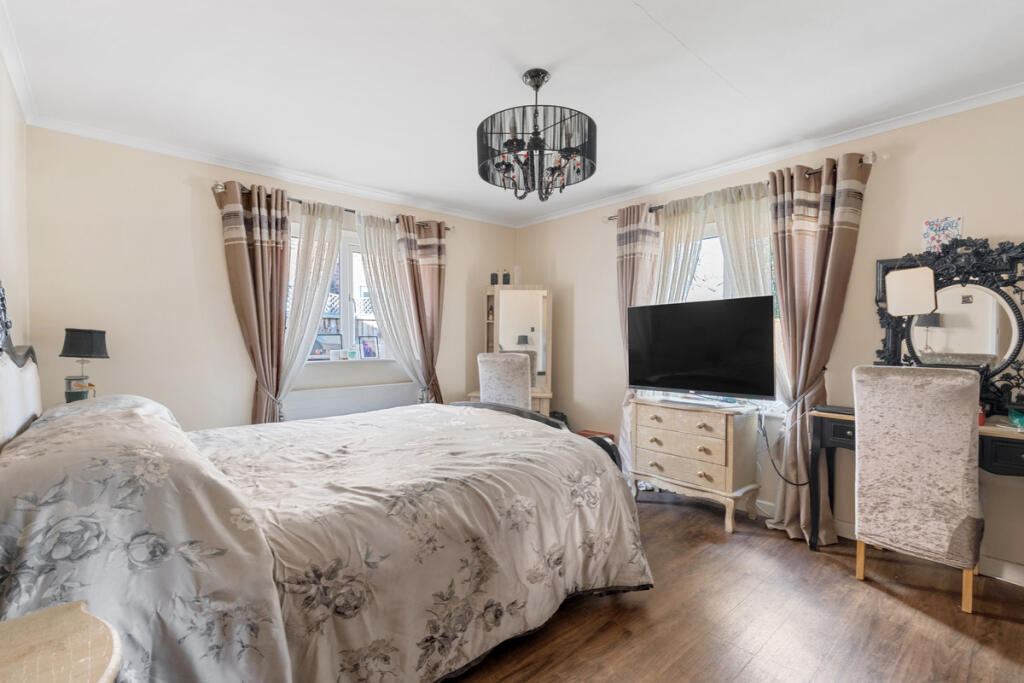 Additional property image - Birmingham Road, Stratford-upon-Avon, CV37