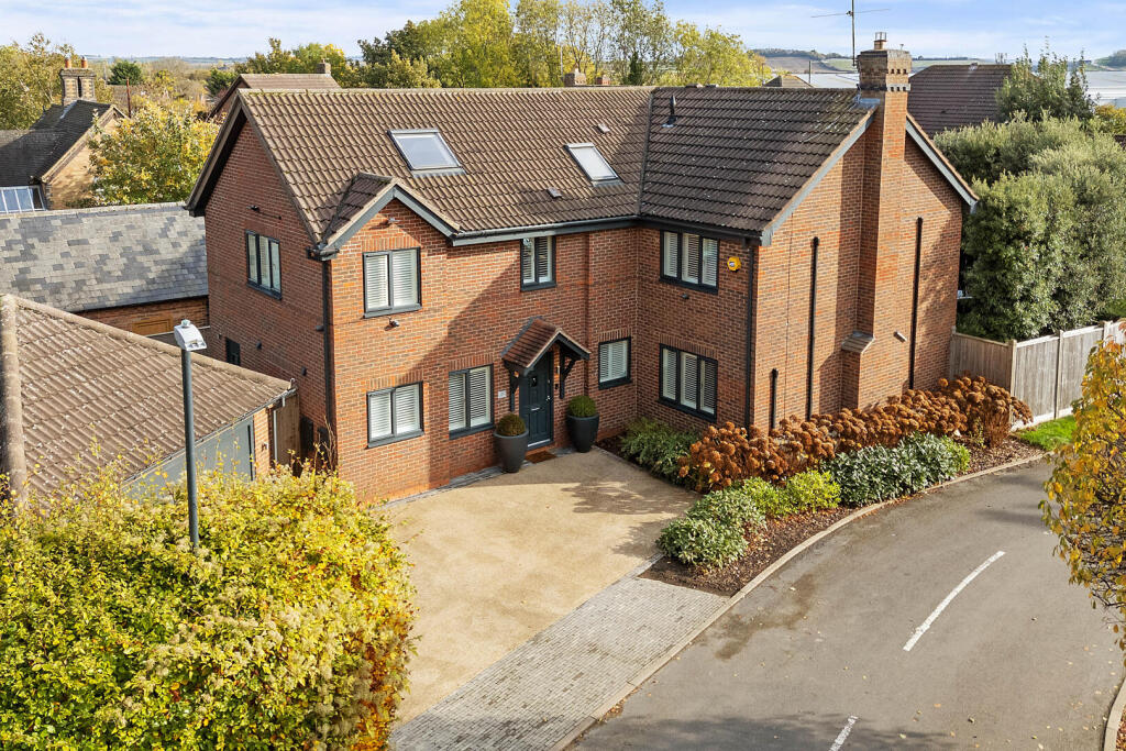 Main image of property: Warwick Road, Southam