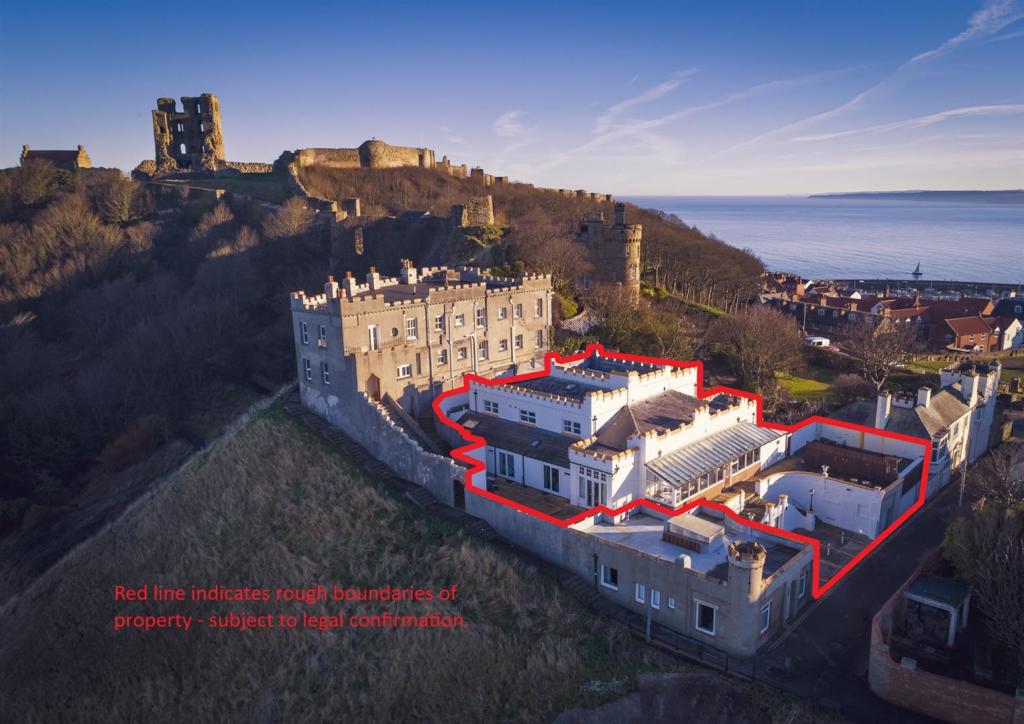 10 bedroom guest house for sale in Mulgrave Place, Scarborough, YO11