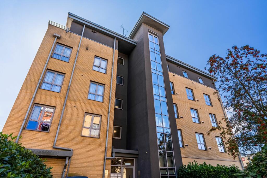 Main image of property: Rustat Avenue, Cambridge, CB1