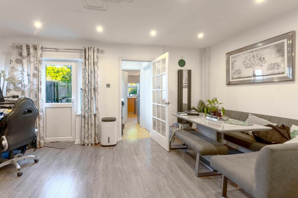 Additional property image - Garden Walk, Cambridge, CB4