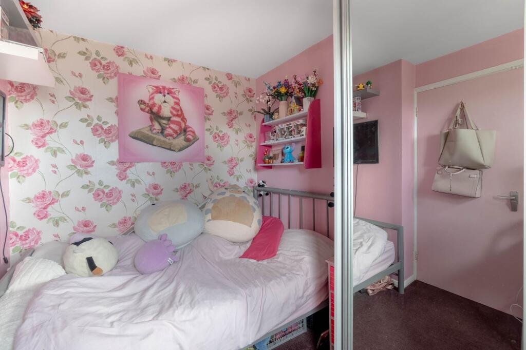Additional property image - Carlton Way, Cambridge, CB4