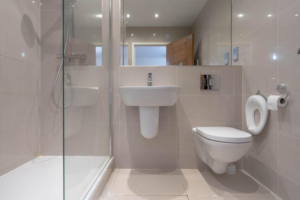 Additional property image - Vinery Road, Cambridge, CB1