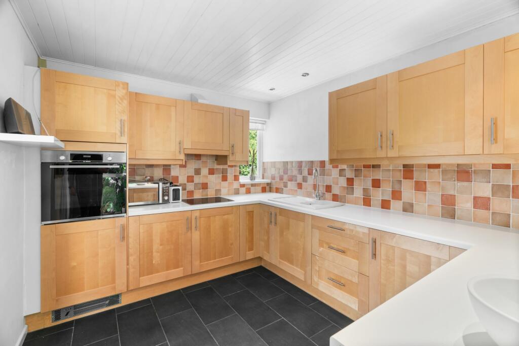 Additional property image - Hines Lane, Comberton, CB23