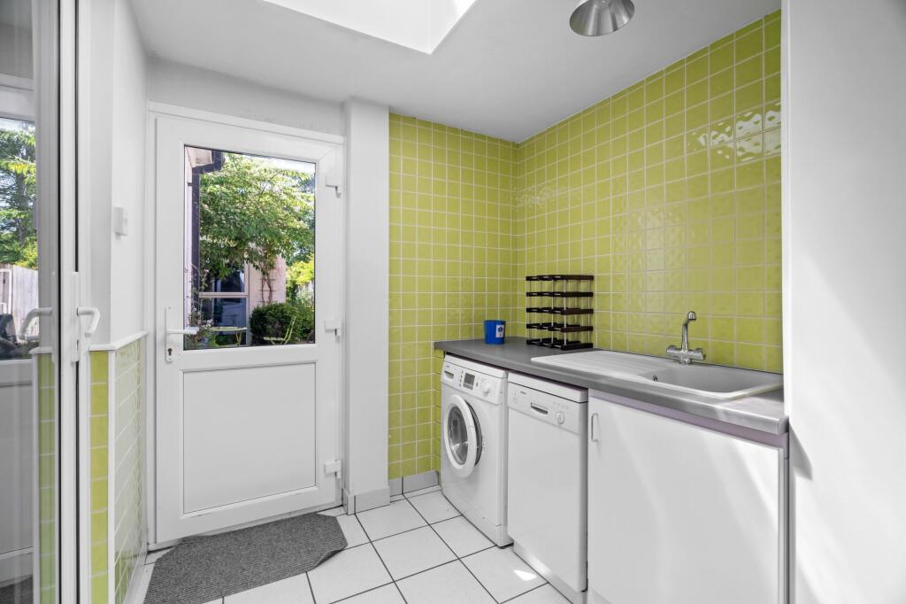 Additional property image - Hines Lane, Comberton, CB23