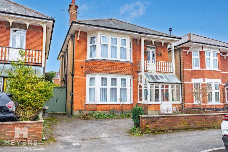 2 bedroom flat for sale in Fitzharris Avenue, Bournemouth, BH9