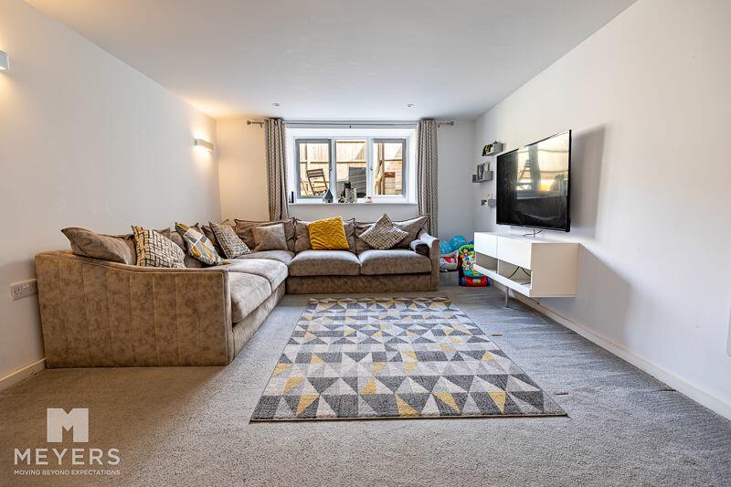 Additional property image - Richmond Park Avenue, Queens Park, BH8